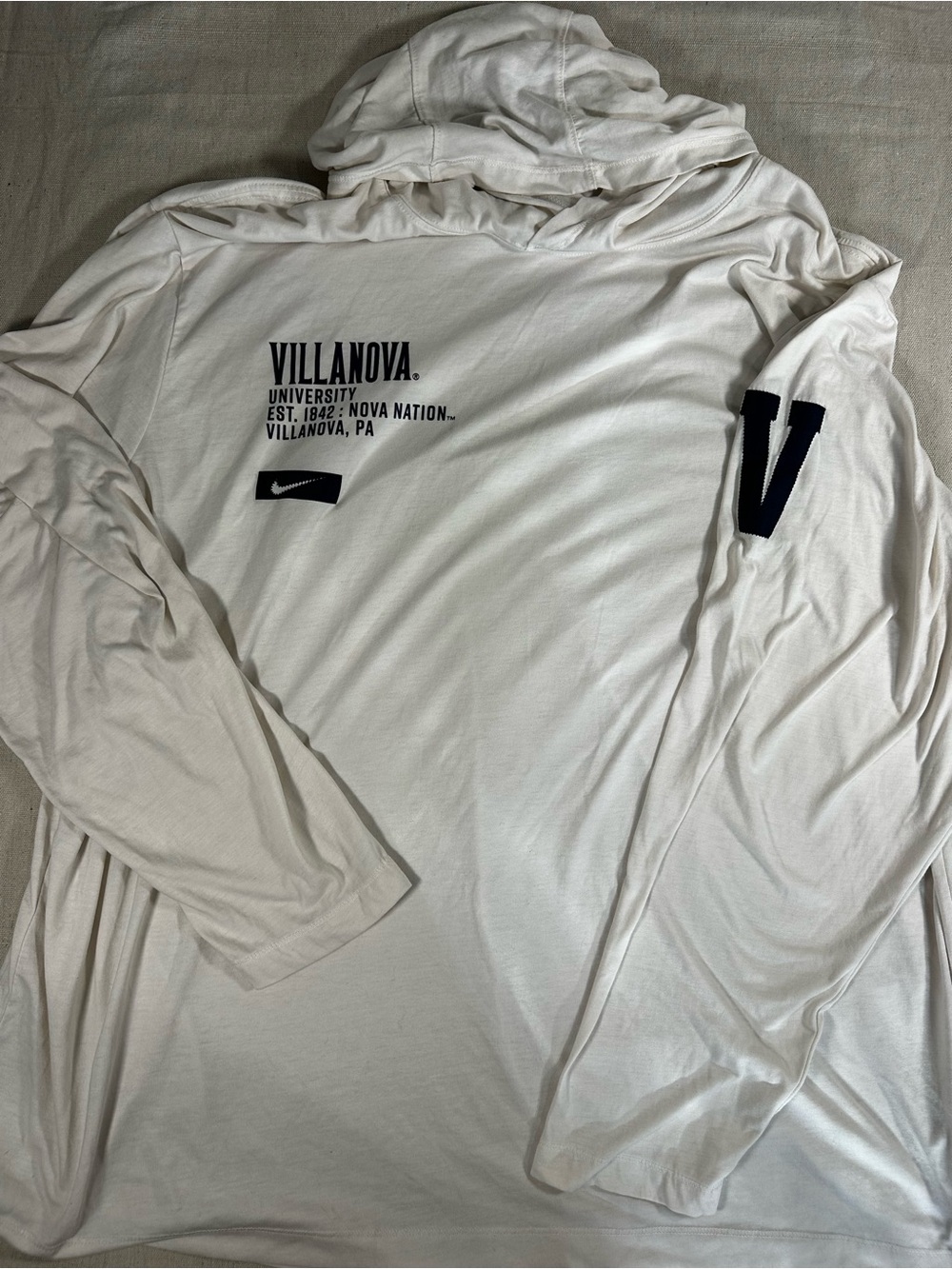 Men’s Villanova University Nike White Long-Sleeve Hooded Shirt - 3XL